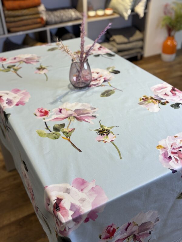 Nappe Sofia bleu clair