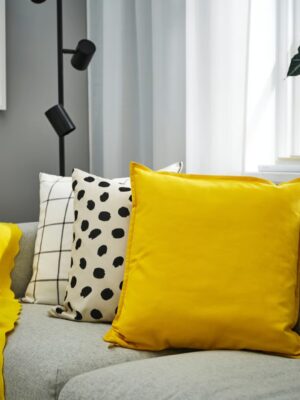 Coussin jaune