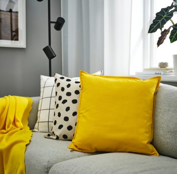 Coussin jaune