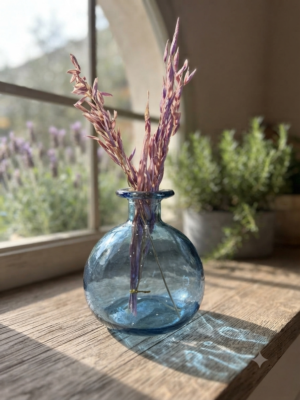 Vase en verre bleu