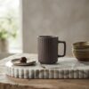 Mug marron strié