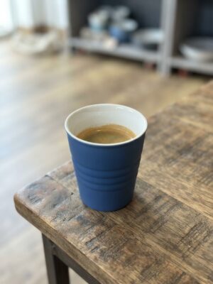 Mug bleu mat